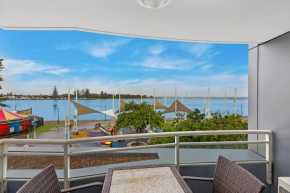 The Entrance Waterfront Apartment 111